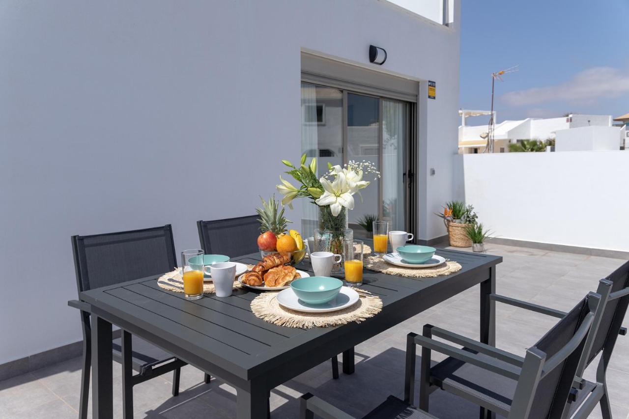 Apartment Family 1 Beachfront Corralejo By Holidays Home Exteriör bild
